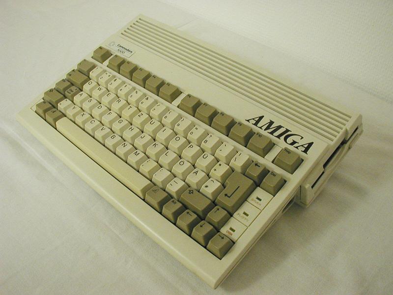 Amiga 600 (2).jpg